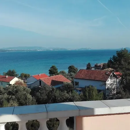 Uznik's Apartman Tkon