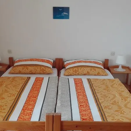 Uznik's Apartman