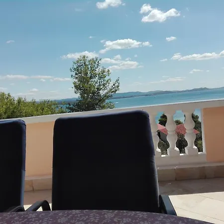 Uznik's Apartman