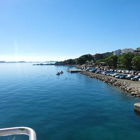 Uznik's Apartman Tkon