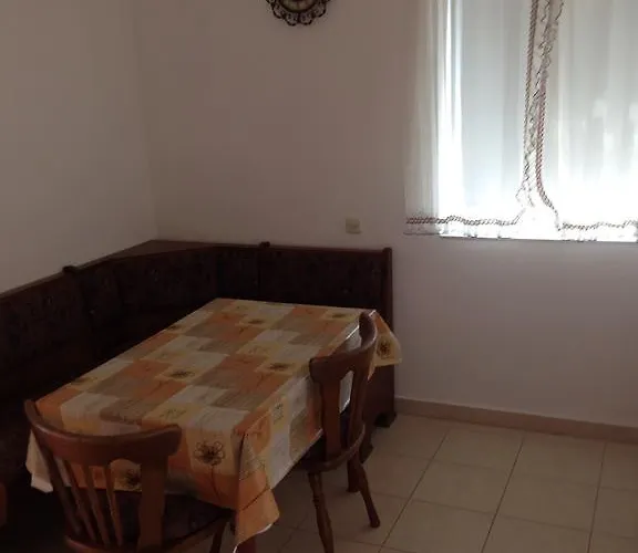 Apartman Uznik's Tkon