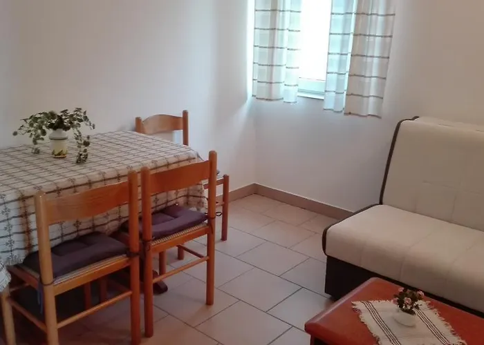 Apartman Uznik's Tkon